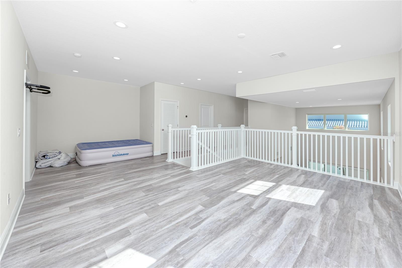 Image 26 of 40 For 1527 Caldera Court