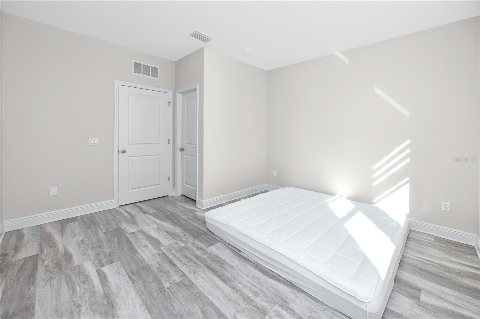 Image 31 of 40 For 1527 Caldera Court