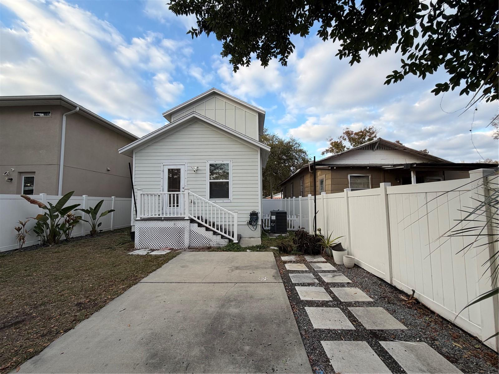 Image 21 of 22 For 1736 Walnut Street