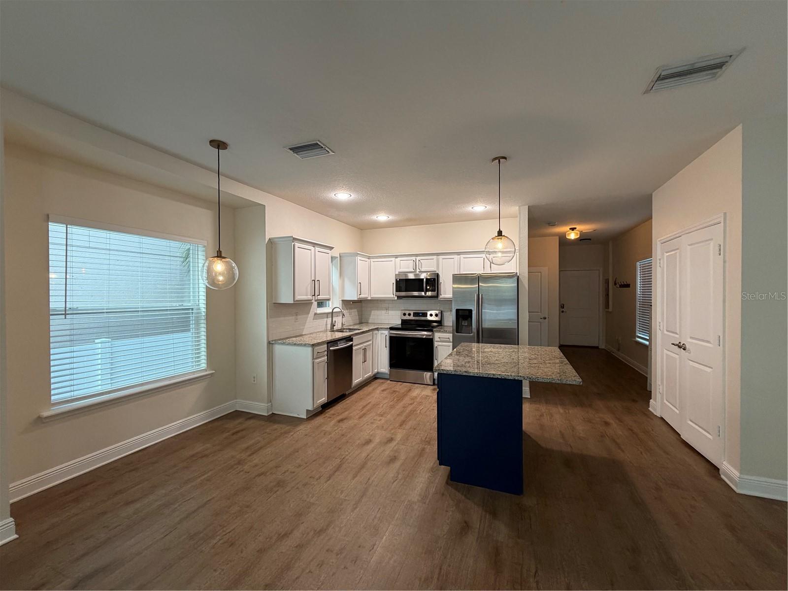 Image 3 of 22 For 1736 Walnut Street