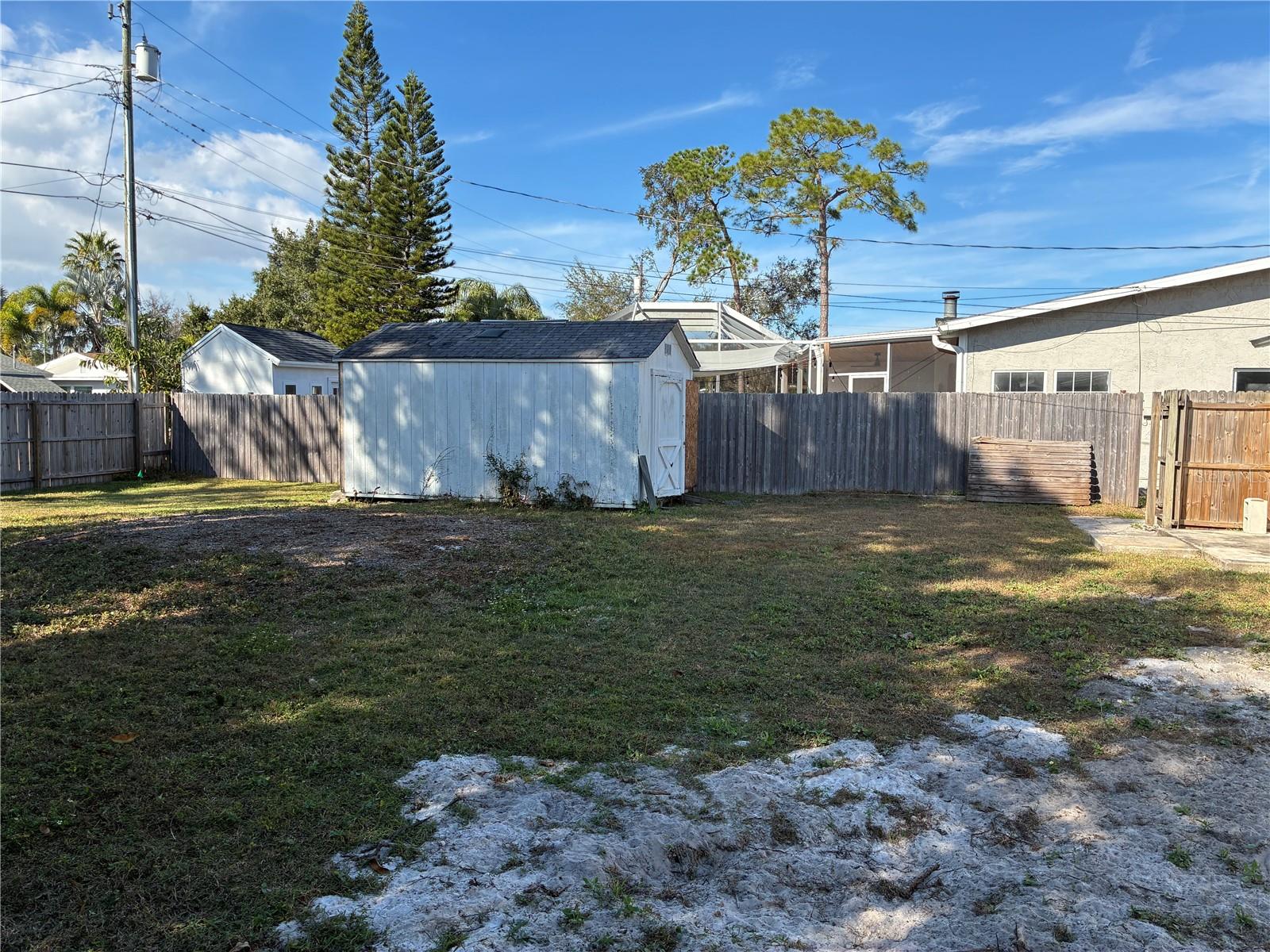 Image 22 of 23 For 9024 2nd Street N