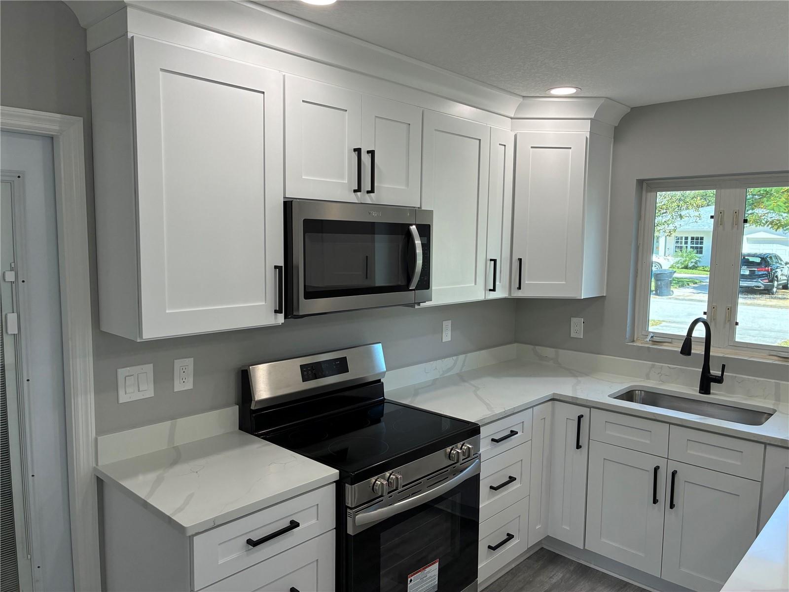 Image 8 of 23 For 9024 2nd Street N