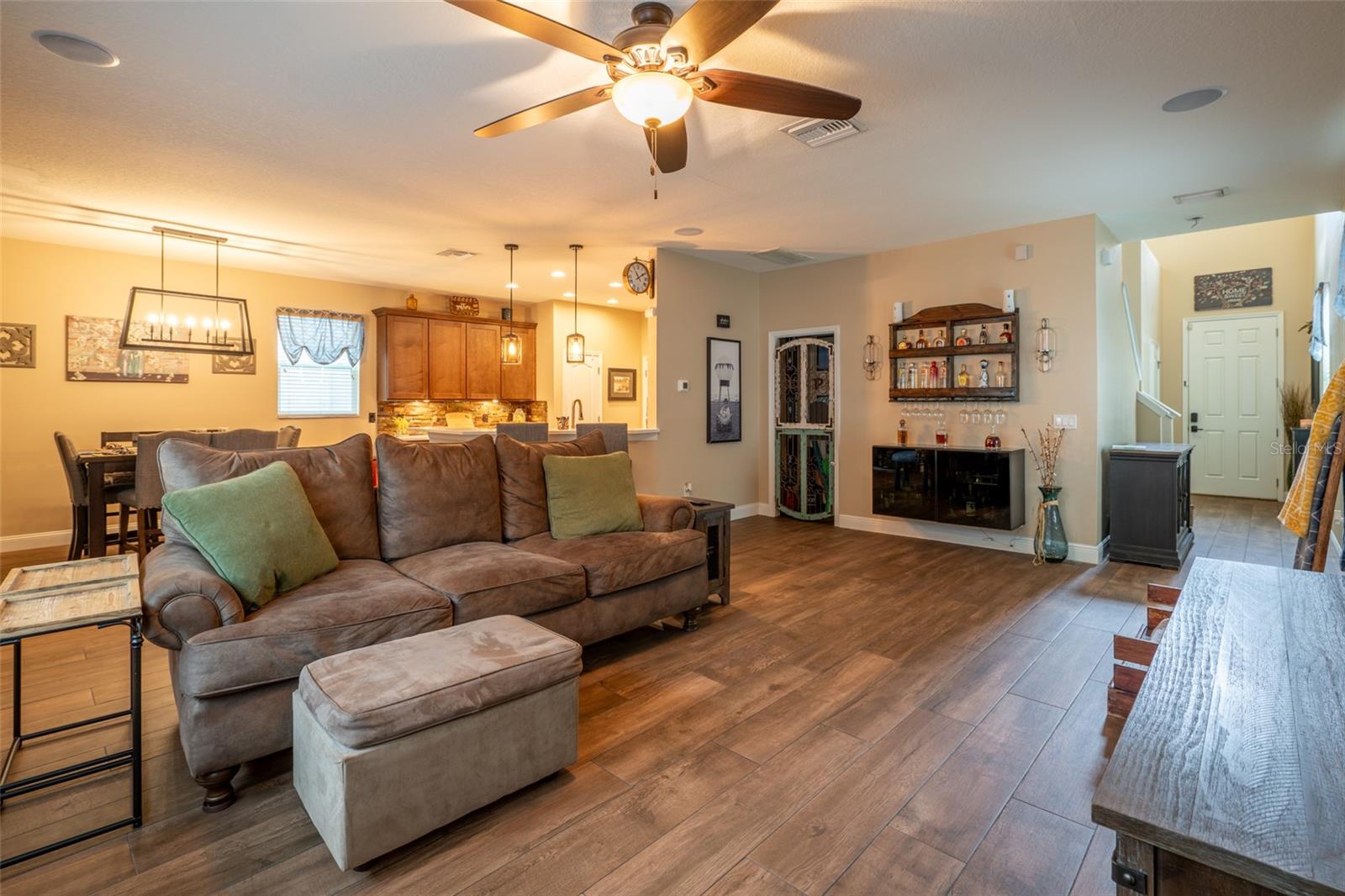 Image 11 of 39 For 15537 Long Cypress Drive