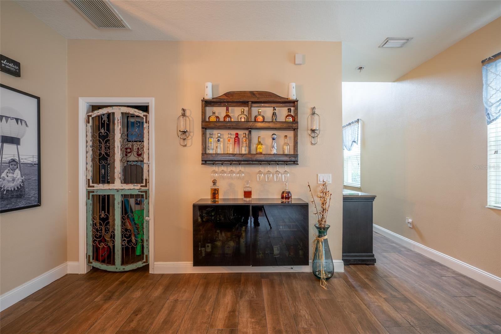 Image 14 of 39 For 15537 Long Cypress Drive