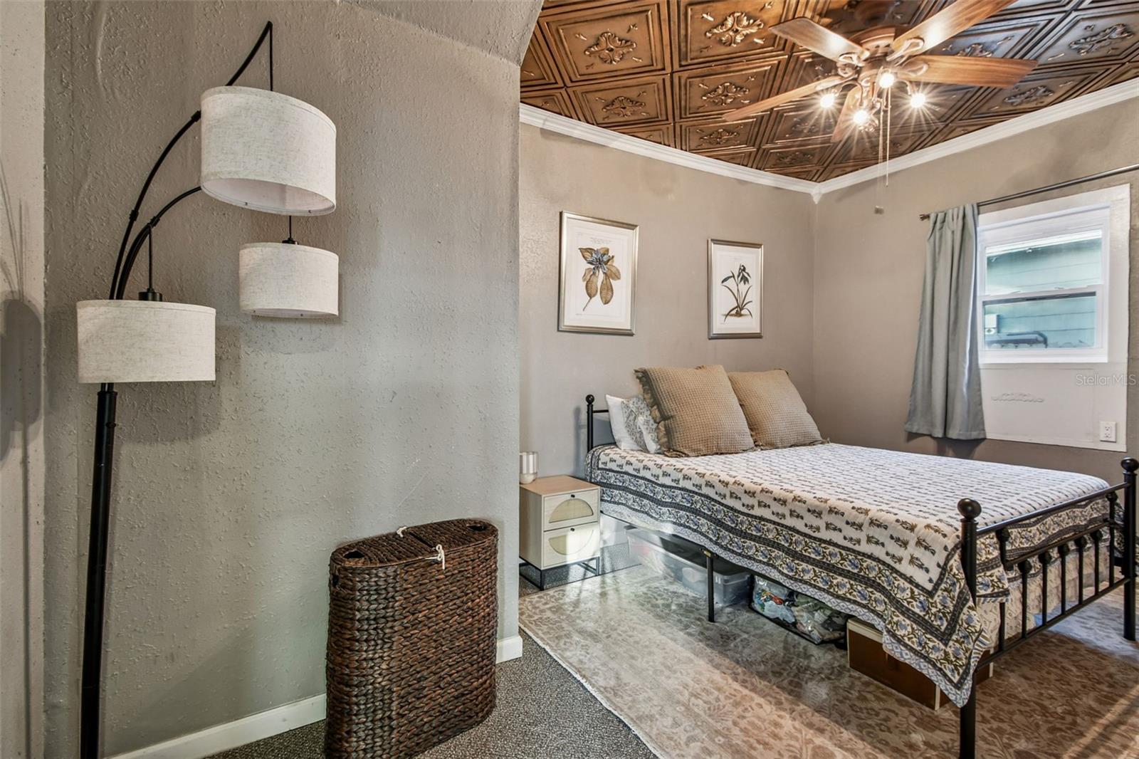 Image 18 of 77 For 945 11th Street N