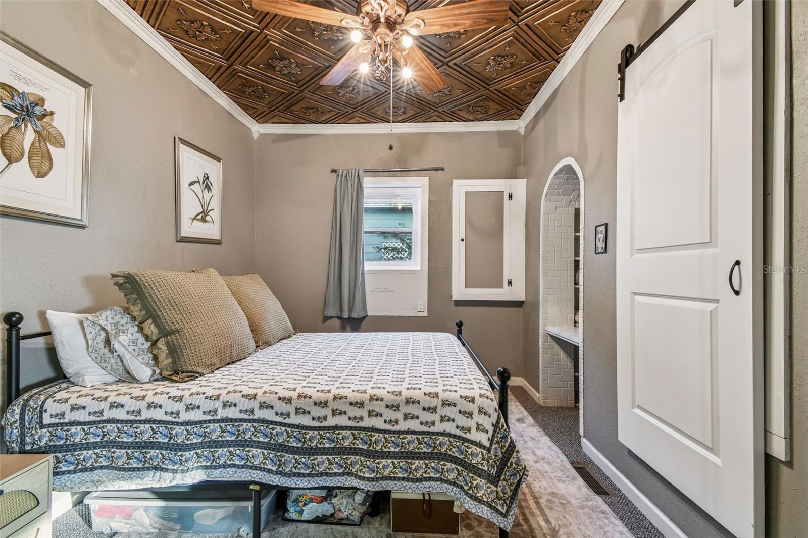 Image 19 of 77 For 945 11th Street N