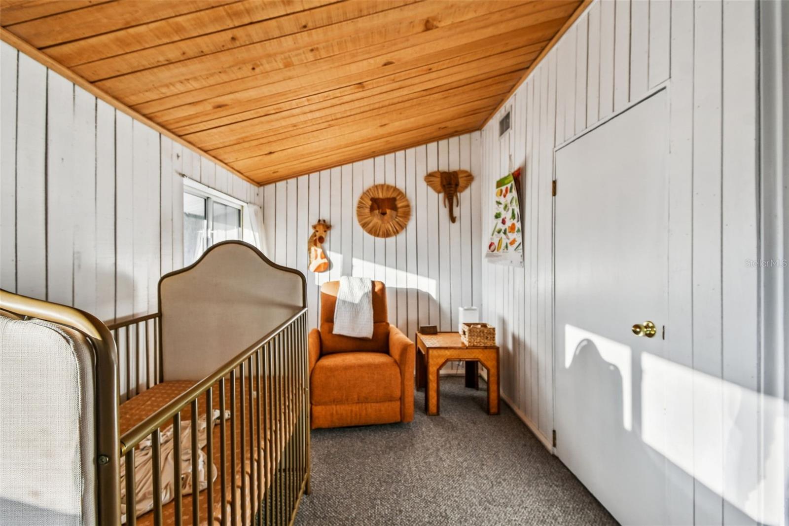 Image 35 of 77 For 945 11th Street N