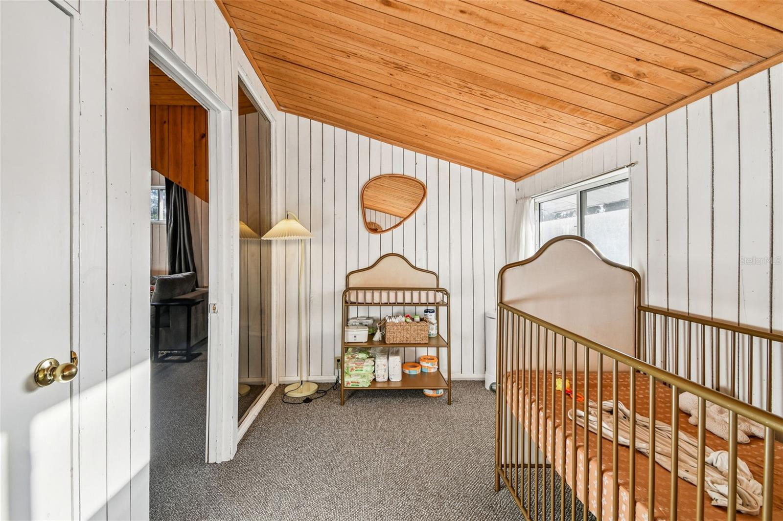 Image 36 of 77 For 945 11th Street N