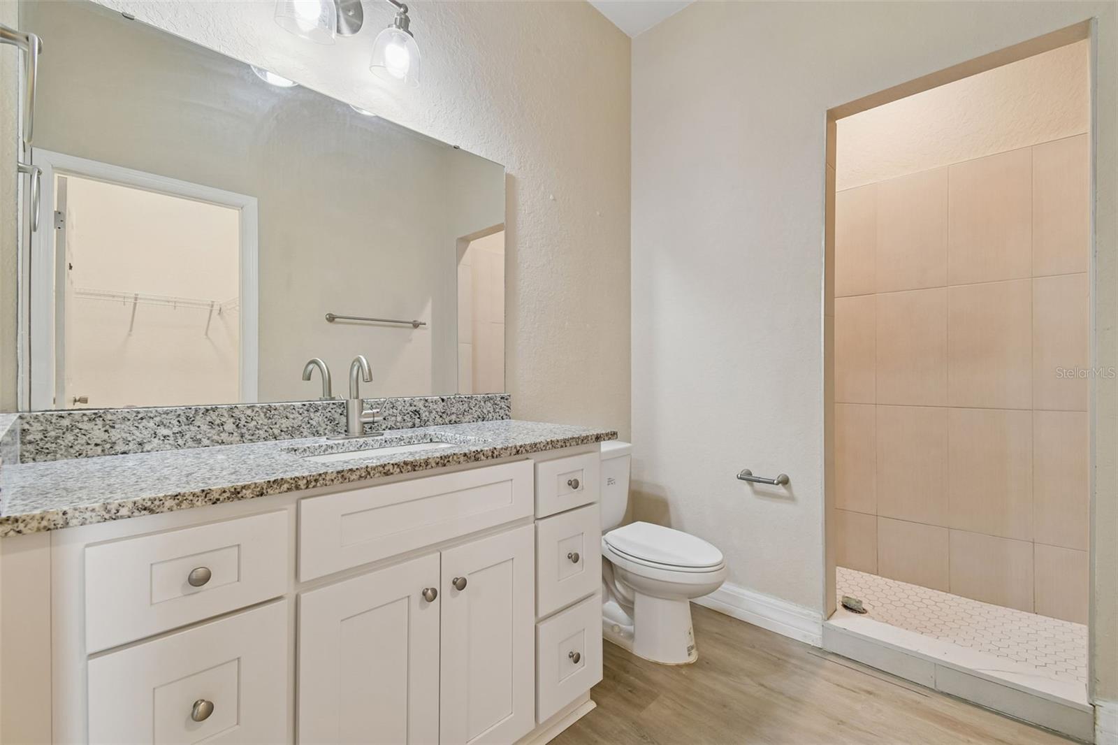 Image 10 of 19 For 614 Arapahoe Avenue