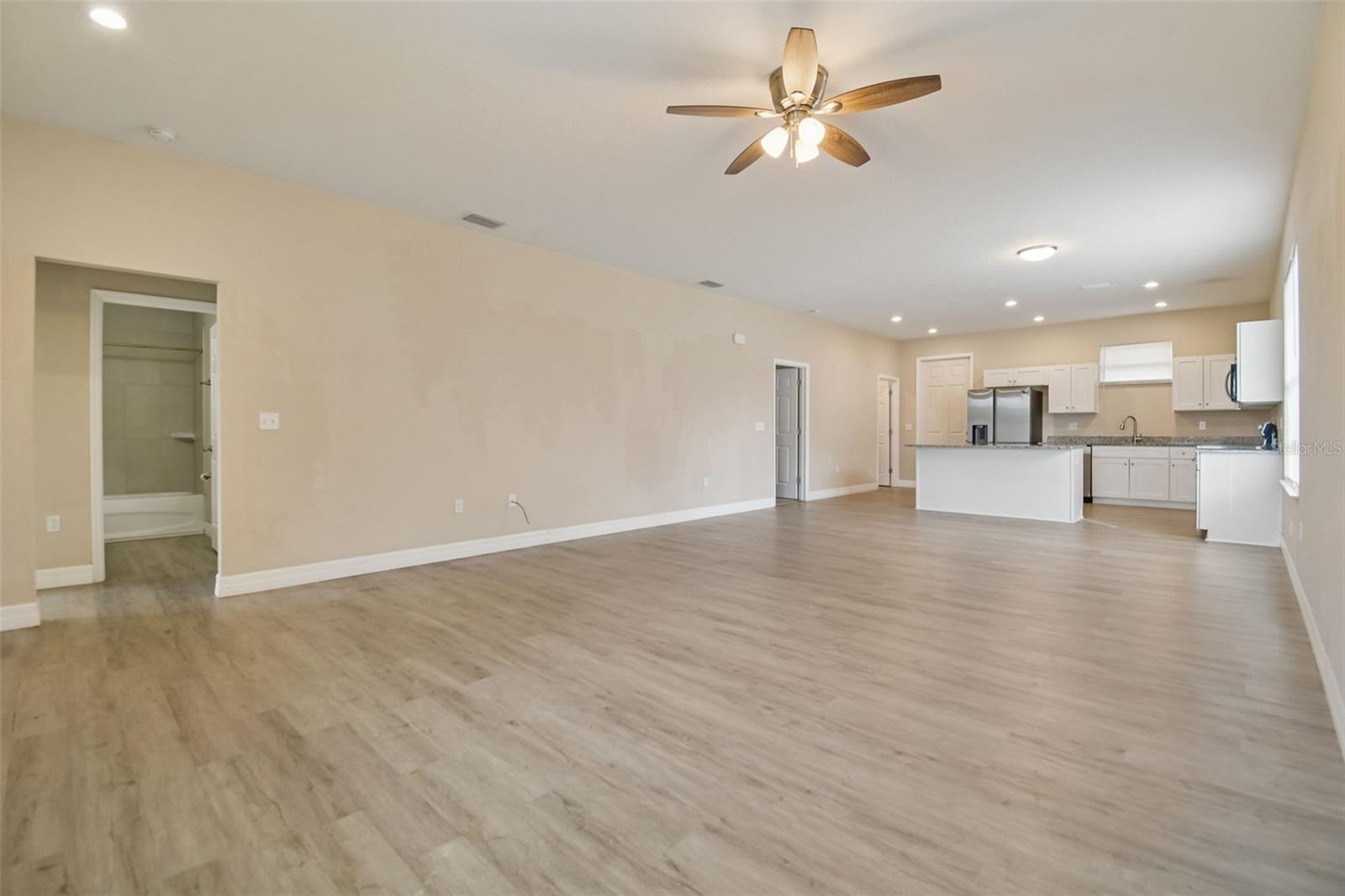 Image 5 of 19 For 614 Arapahoe Avenue