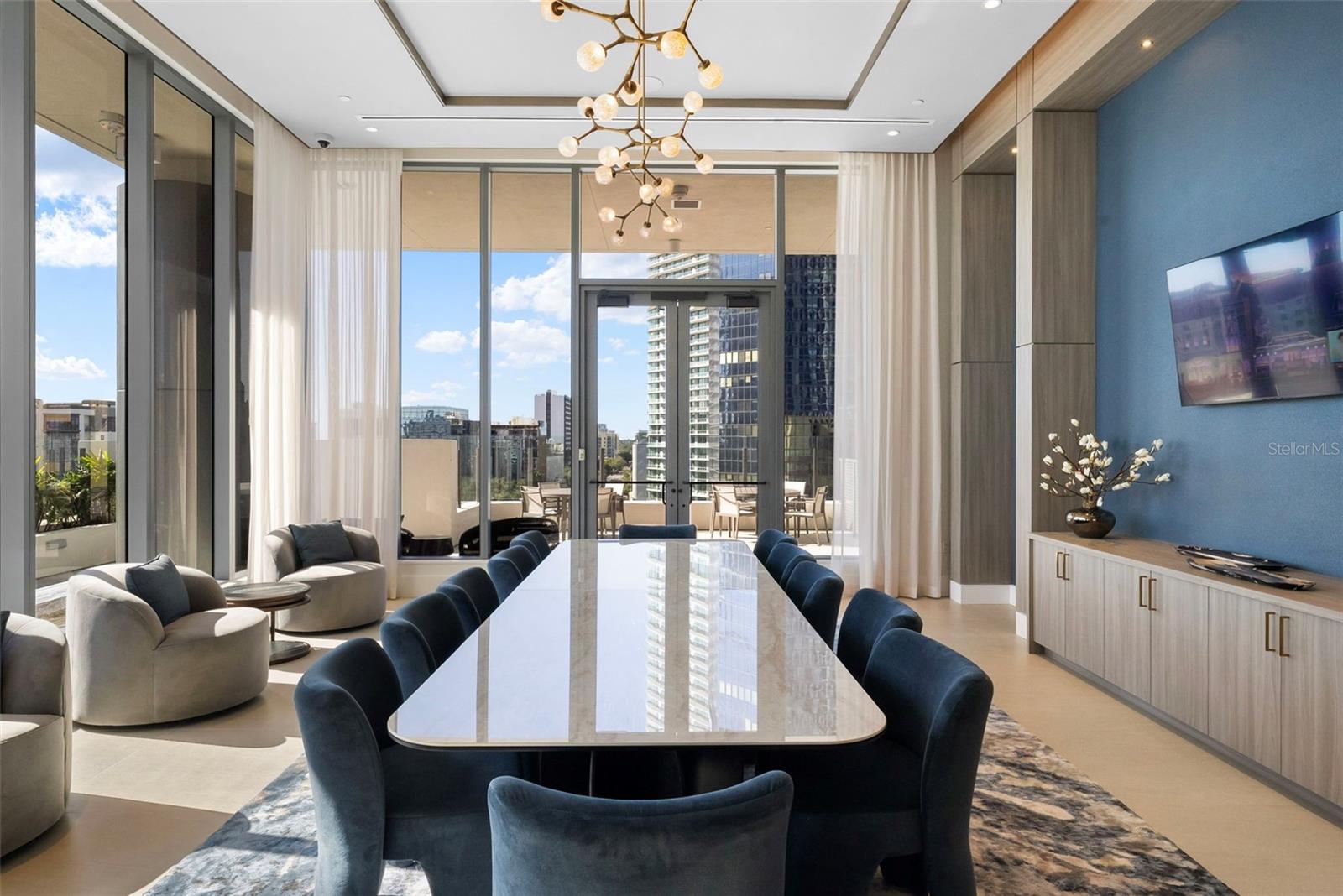 Image 14 of 28 For 275 1st Avenue S 2206