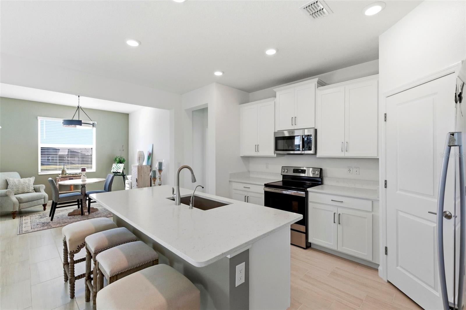 Image 14 of 65 For 10499 Gable Dig Loop