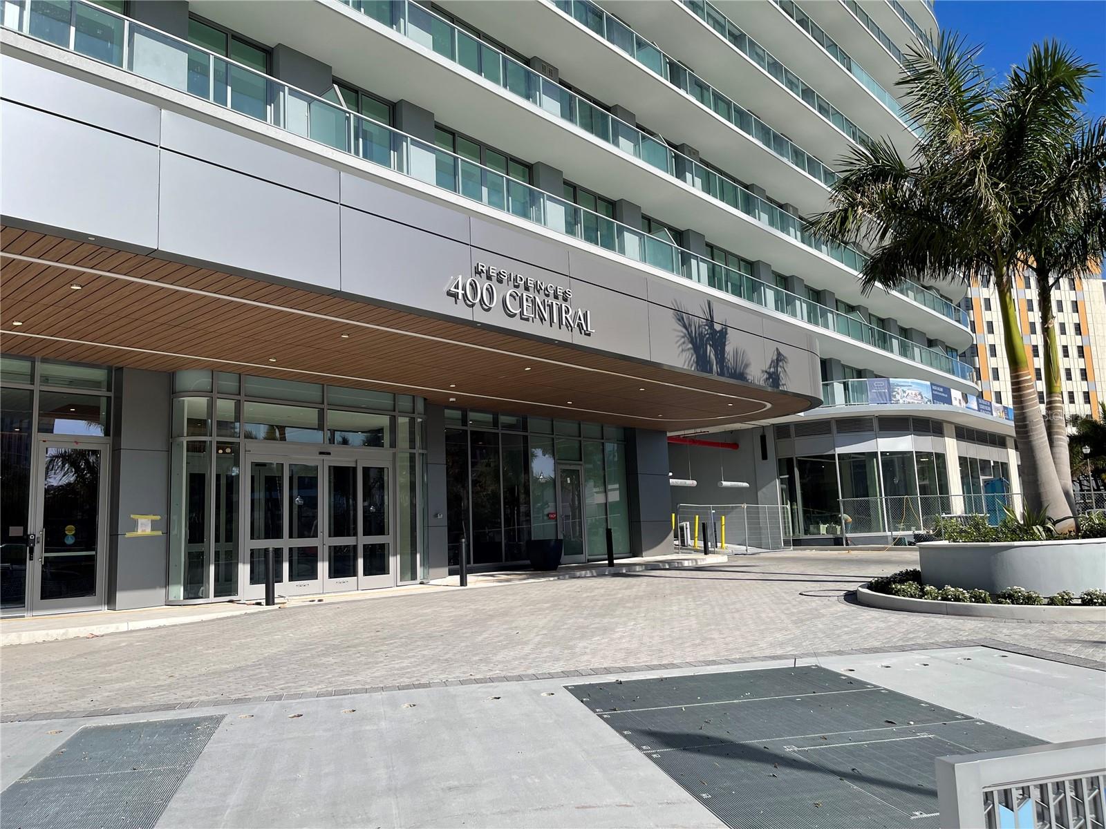 Image 3 of 57 For 400 Central Ave  606