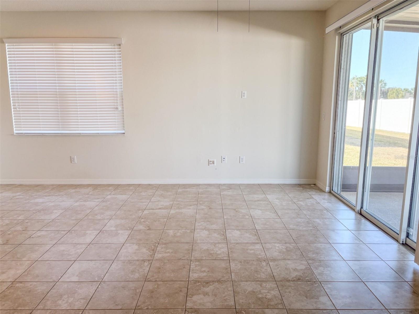 Image 14 of 35 For 7079 Woodchase Glen Drive