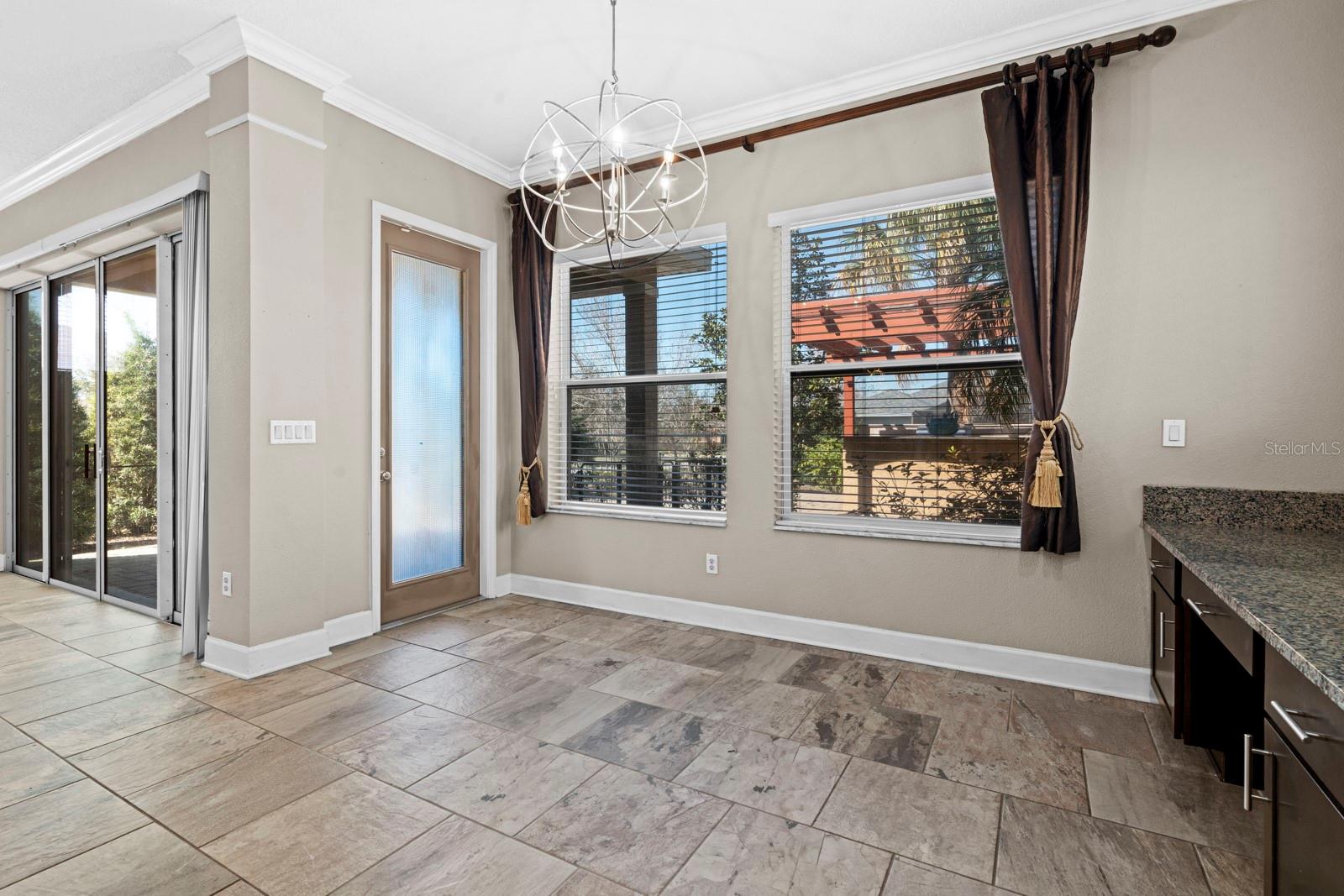 Listing photo id 19 for 7304 Milestone Drive