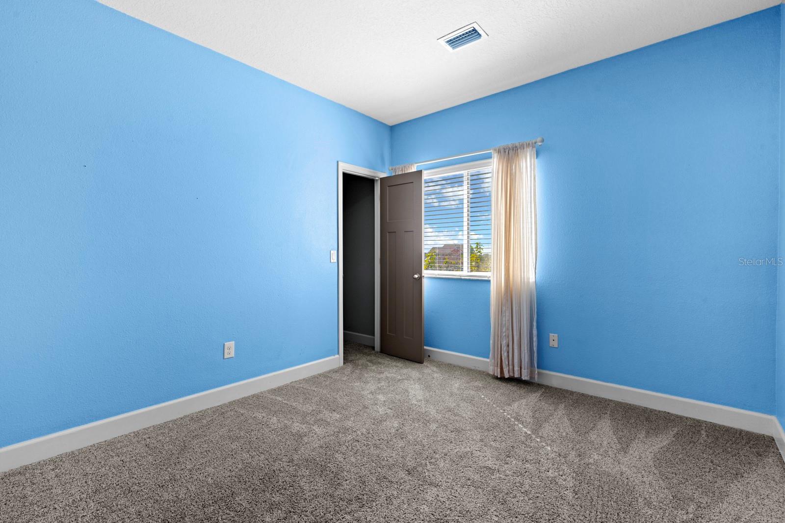 Listing photo id 30 for 7304 Milestone Drive