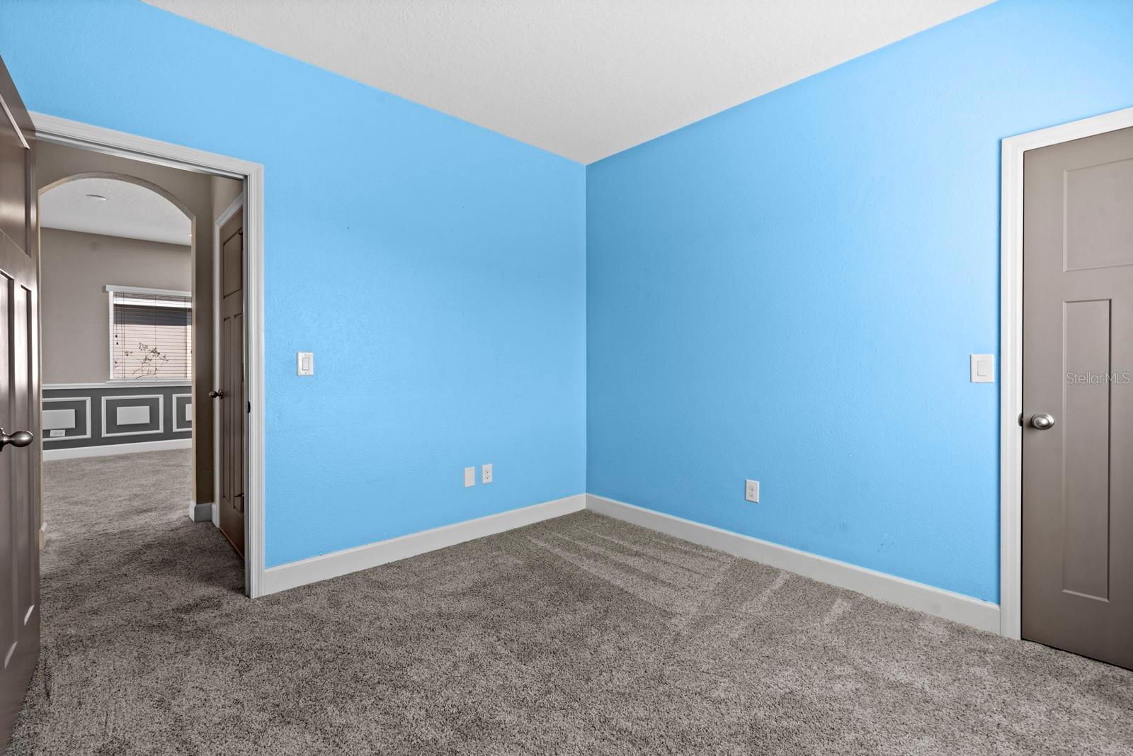 Listing photo id 31 for 7304 Milestone Drive