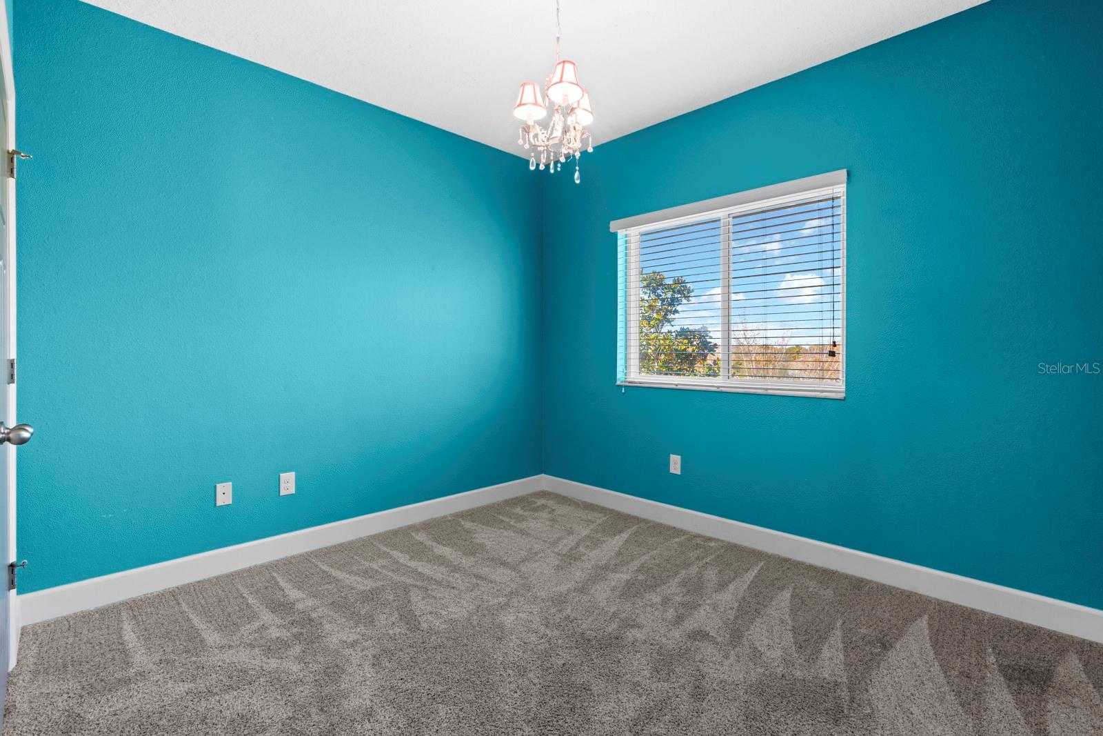 Listing photo id 33 for 7304 Milestone Drive