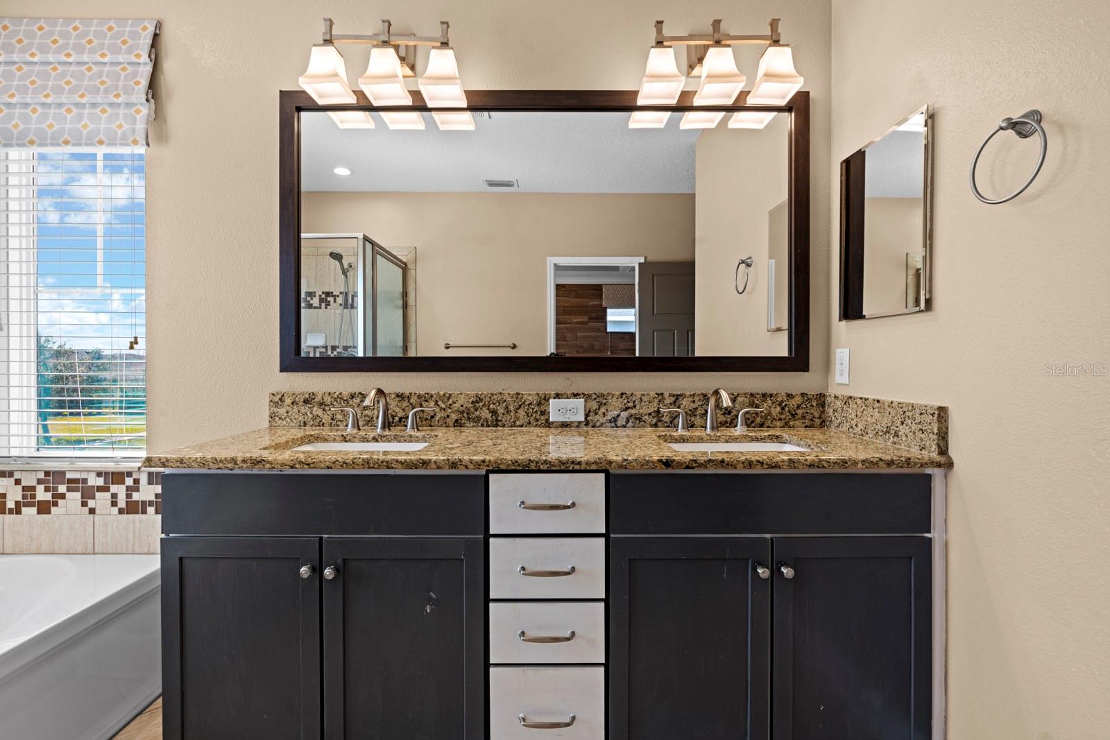 Listing photo id 42 for 7304 Milestone Drive