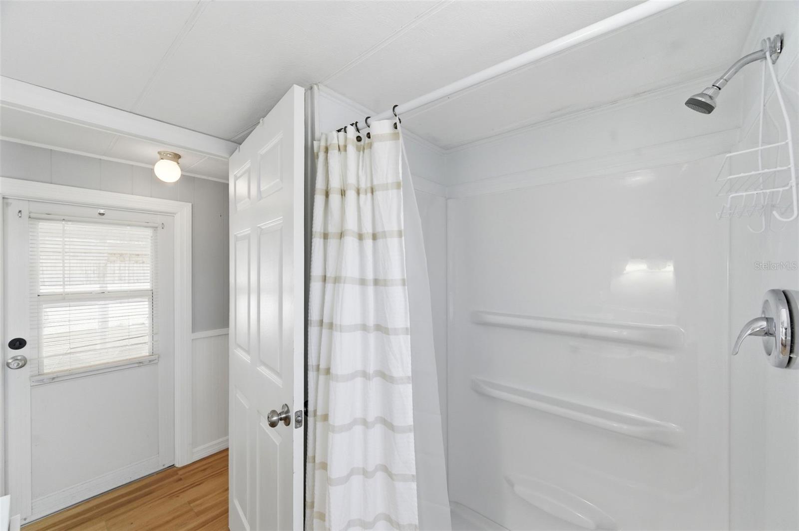 Image 20 of 42 For 10913 Liberty Drive