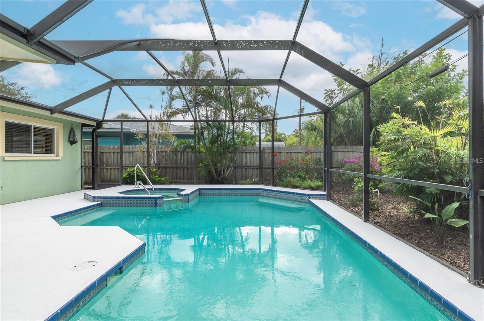 Image 11 of 49 For 2807 45th Street S