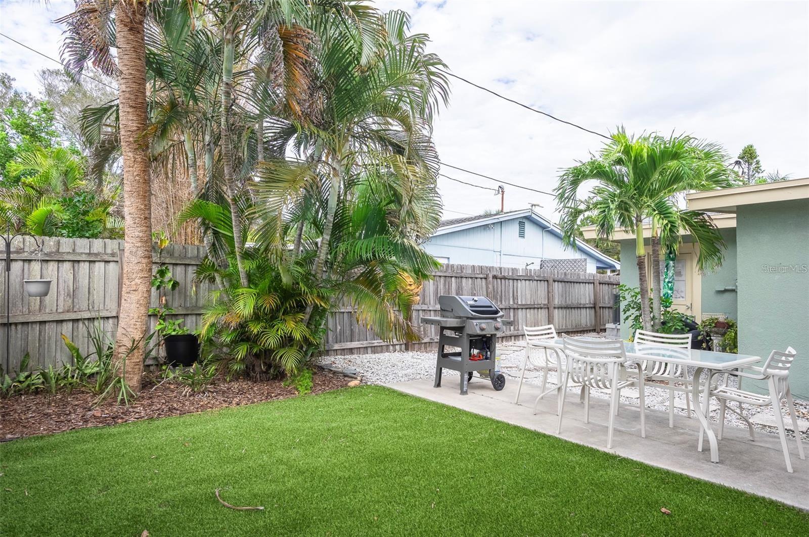 Image 5 of 49 For 2807 45th Street S