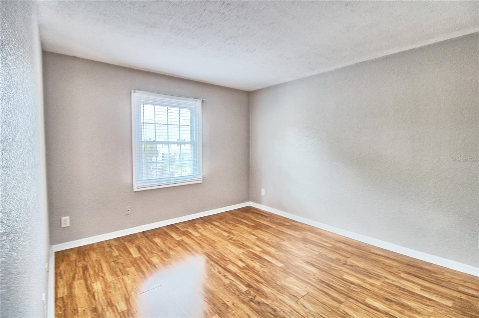 Image 9 of 27 For 13760 Orange Sunset Drive 201