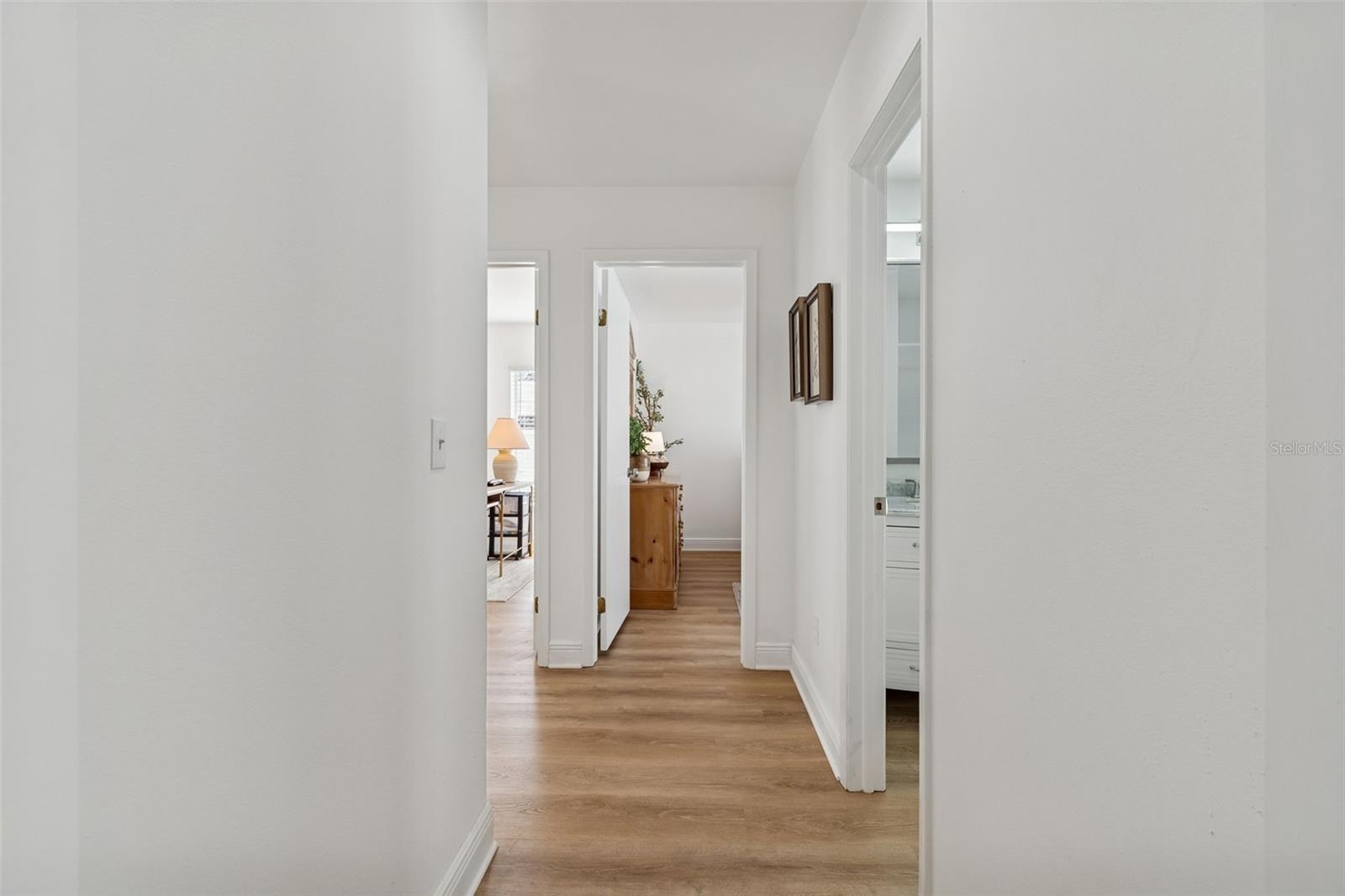 Image 27 of 57 For 15830 Glenarn Drive