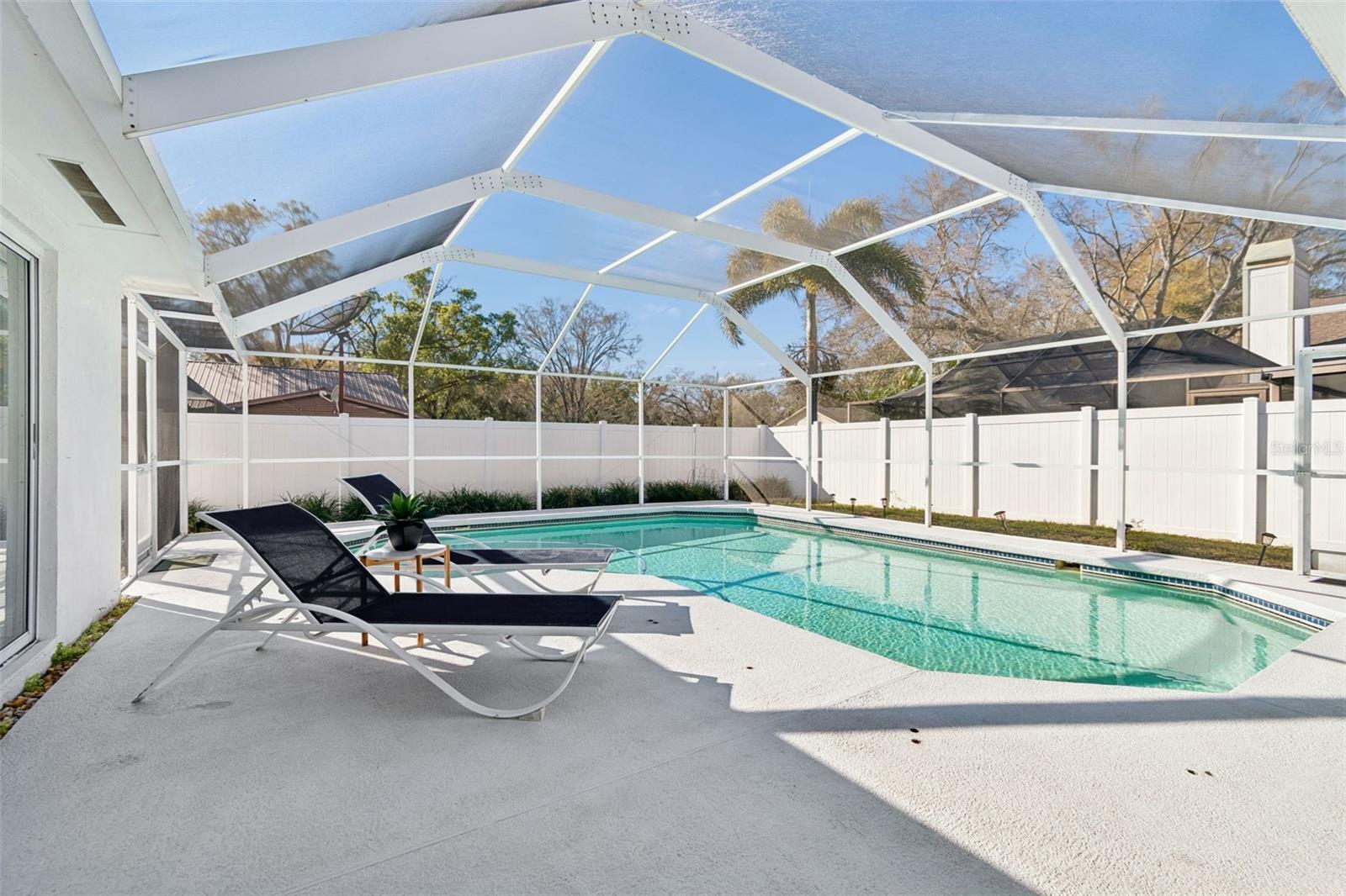 Image 42 of 57 For 15830 Glenarn Drive