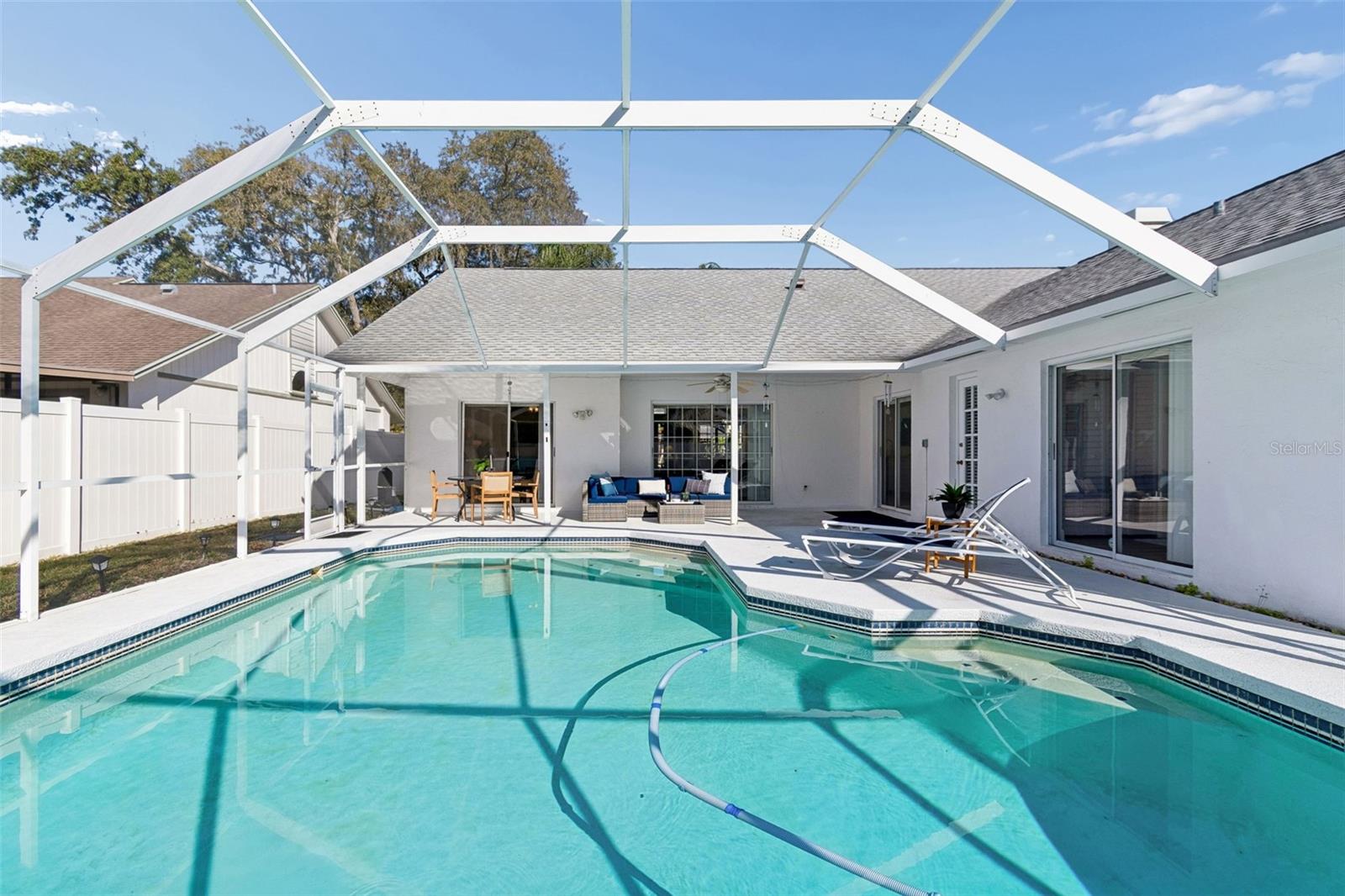 Image 46 of 57 For 15830 Glenarn Drive