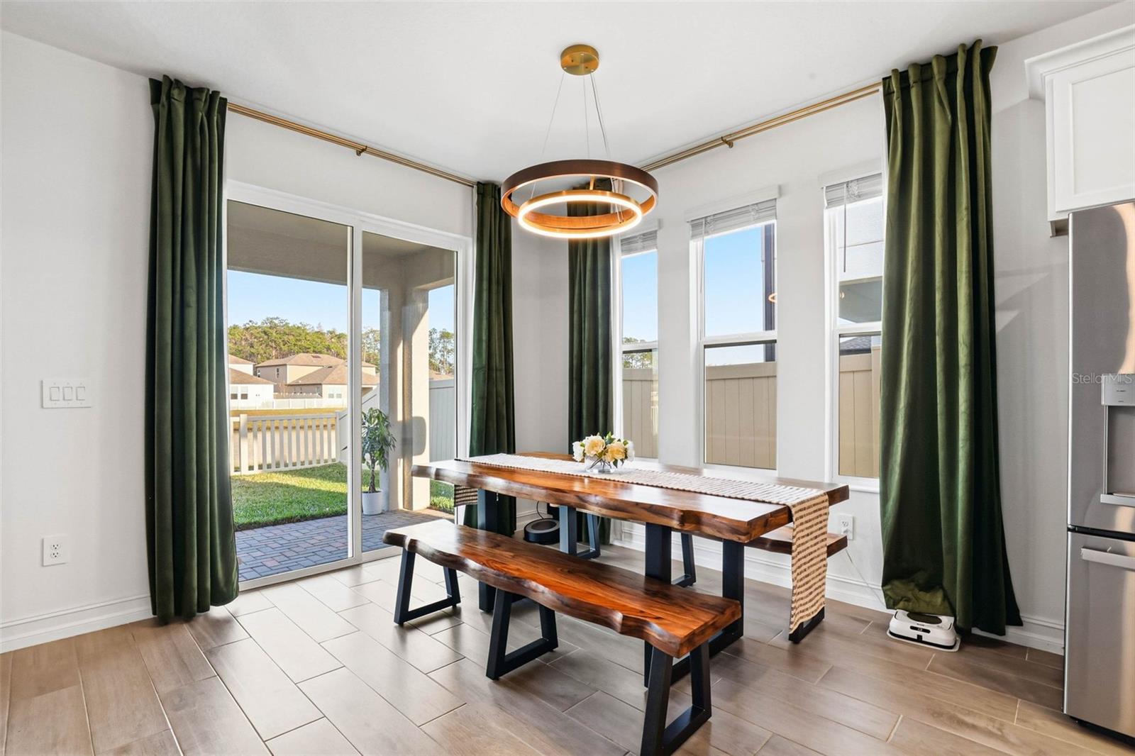 Listing photo id 16 for 18351 Serene Lake Loop