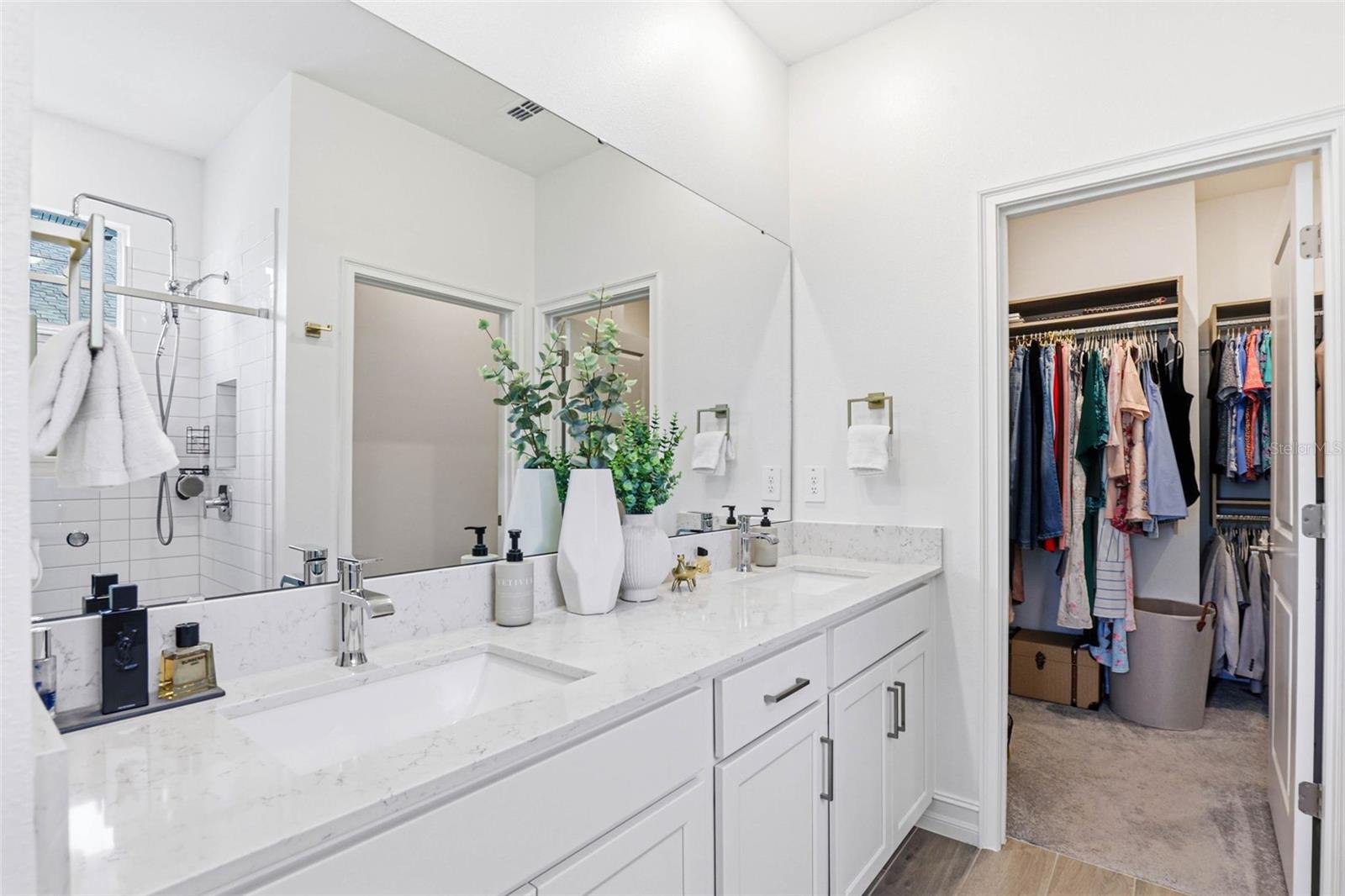 Listing photo id 28 for 18351 Serene Lake Loop