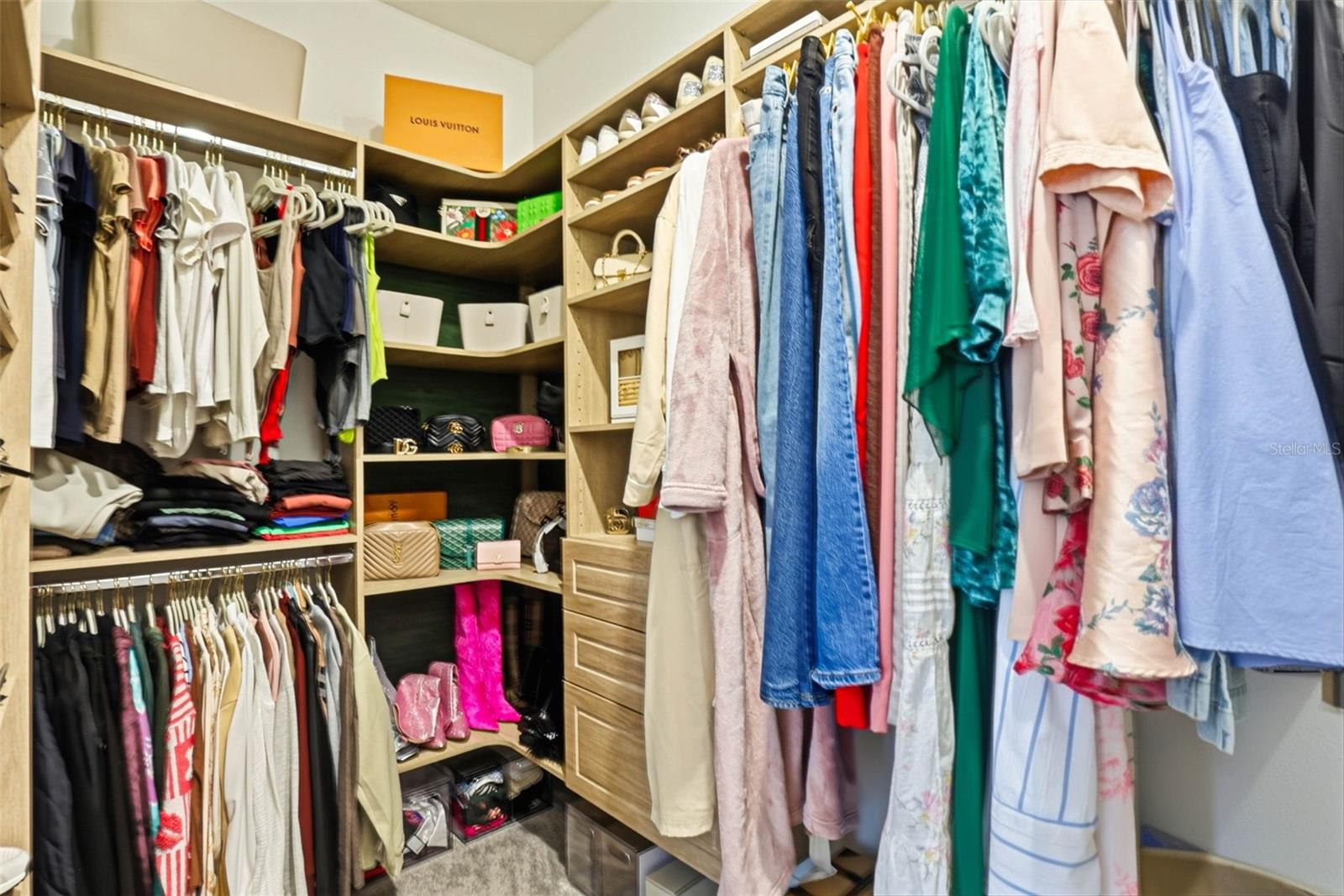 Listing photo id 32 for 18351 Serene Lake Loop