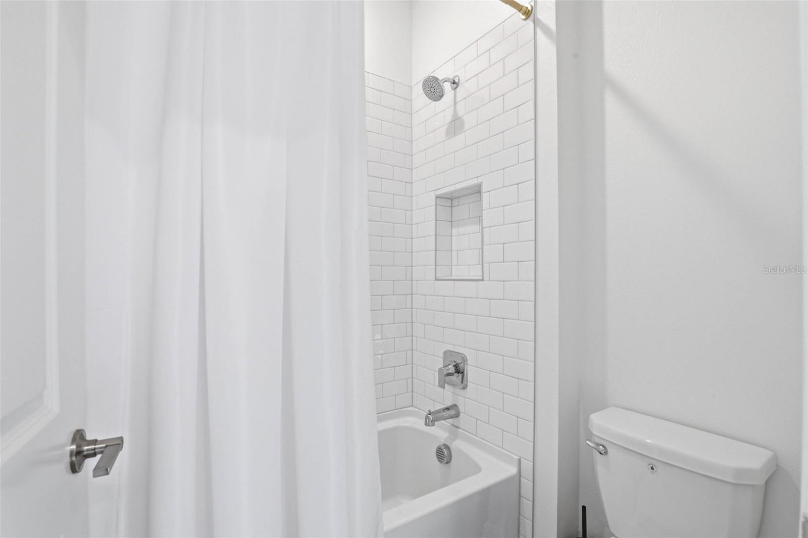 Listing photo id 41 for 18351 Serene Lake Loop