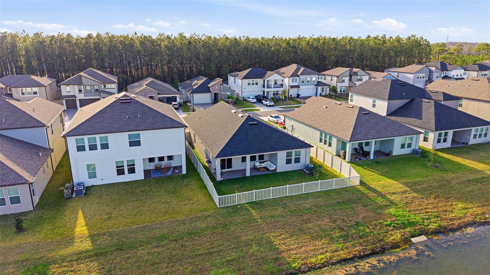 Listing photo id 55 for 18351 Serene Lake Loop