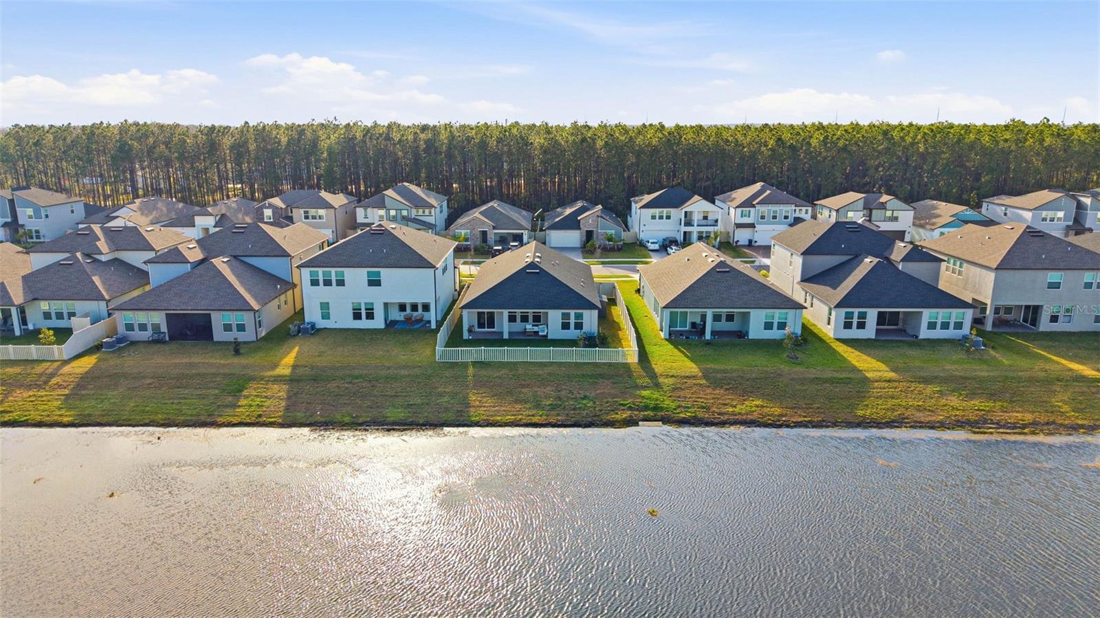 Listing photo id 57 for 18351 Serene Lake Loop