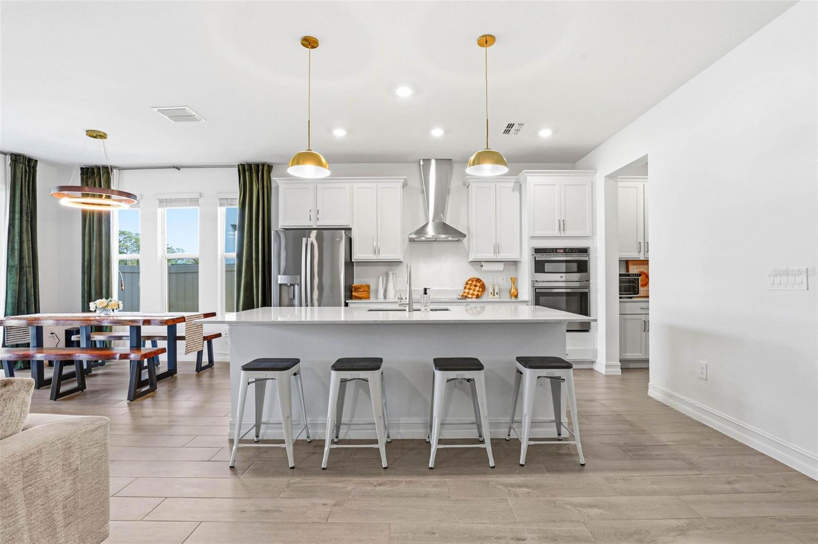 Listing photo id 5 for 18351 Serene Lake Loop