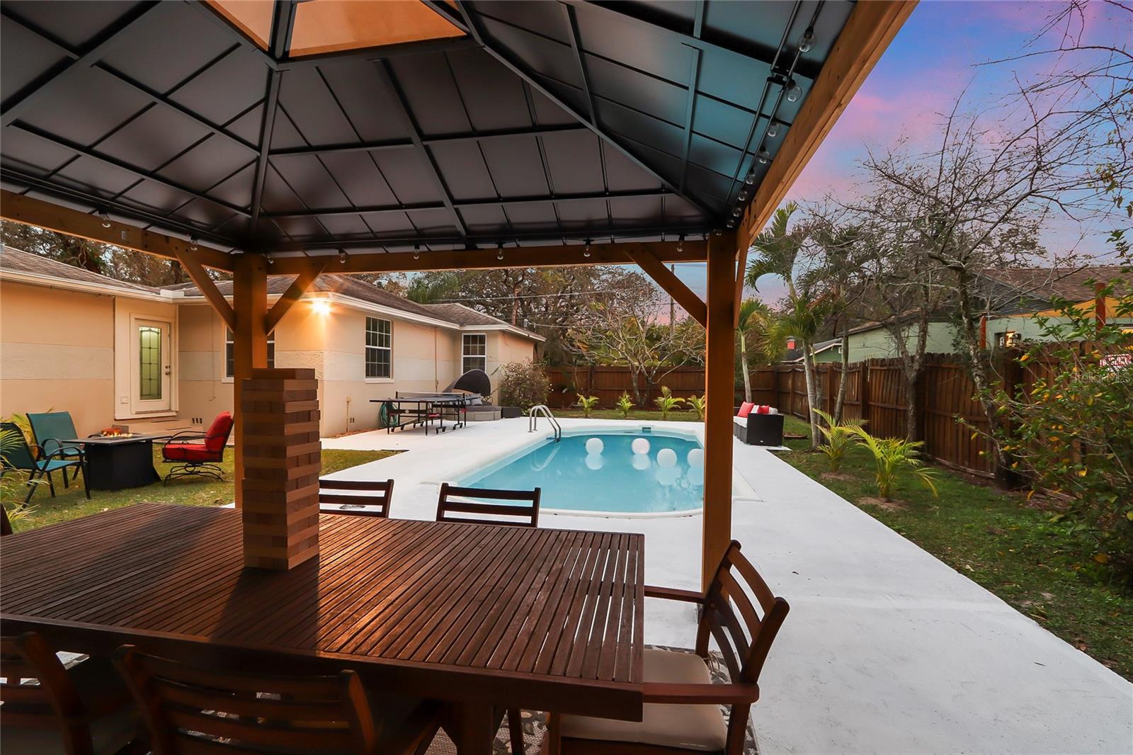 Image 13 of 46 For 1108 Chelsea Street