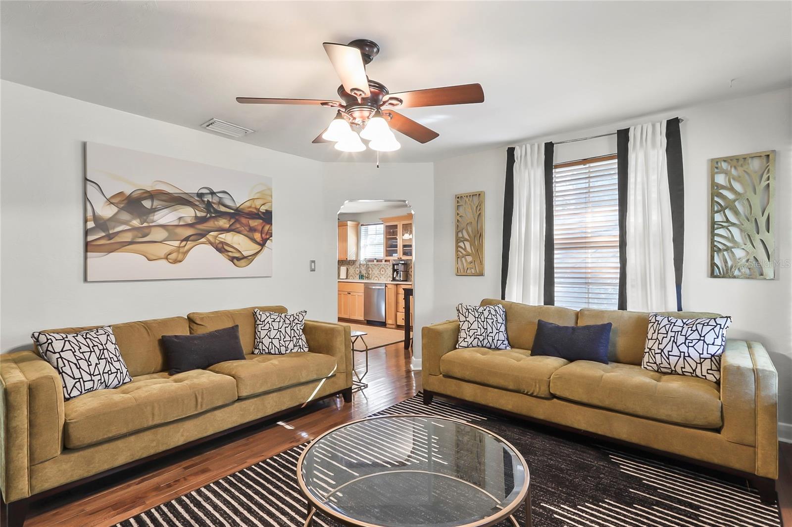 Image 7 of 46 For 1108 Chelsea Street