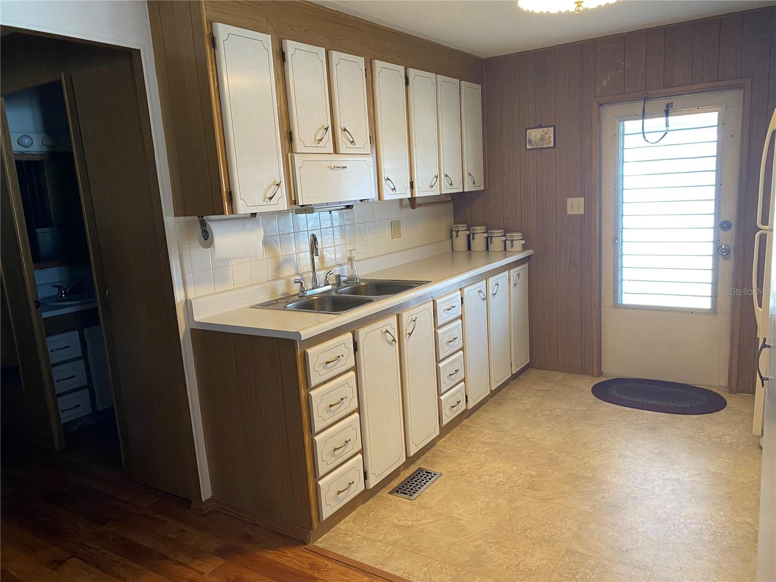 Image 9 of 35 For 1500 County Road 1  20