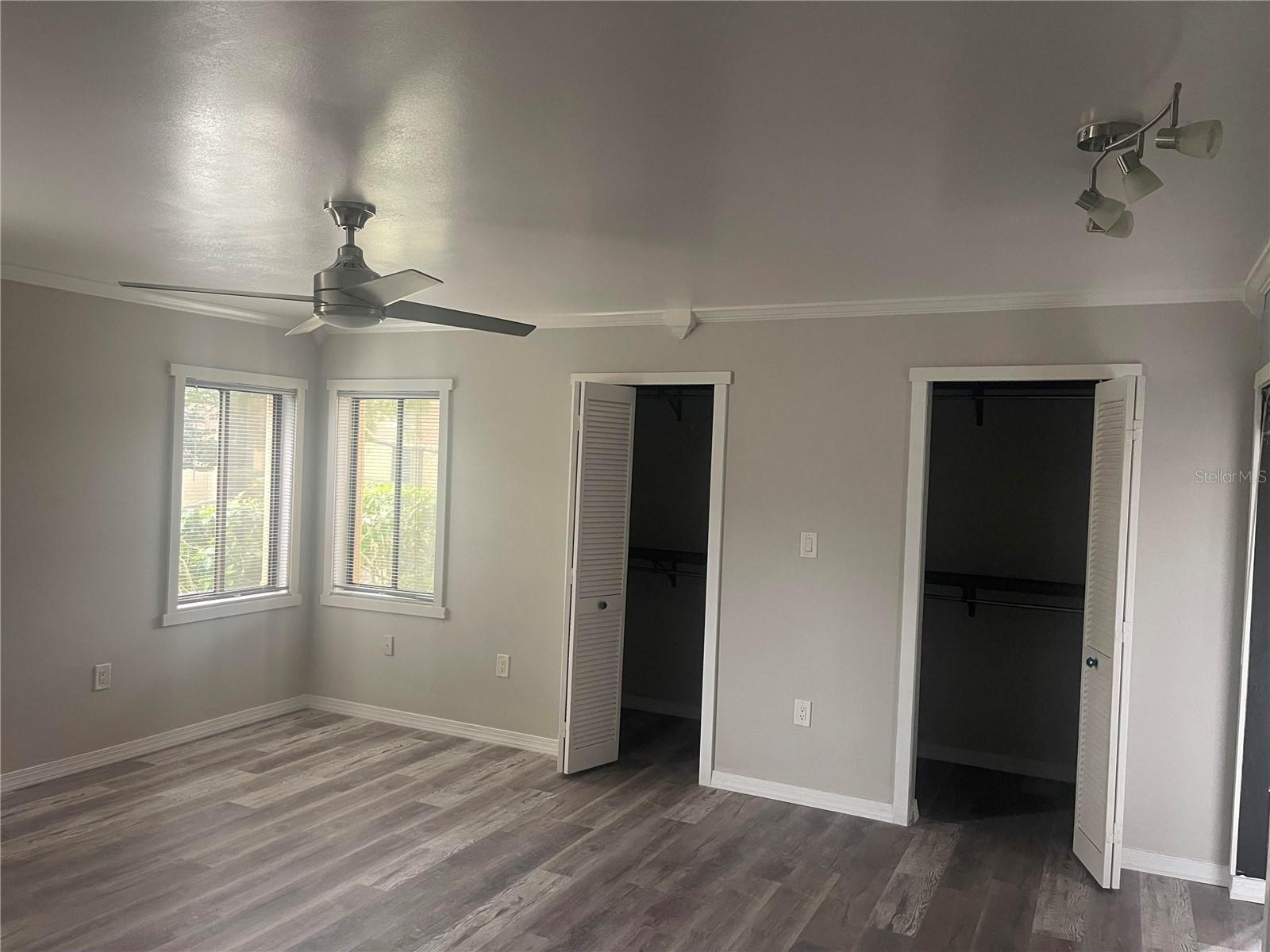 Image 17 of 48 For 2685 Sabal Springs Circle 102