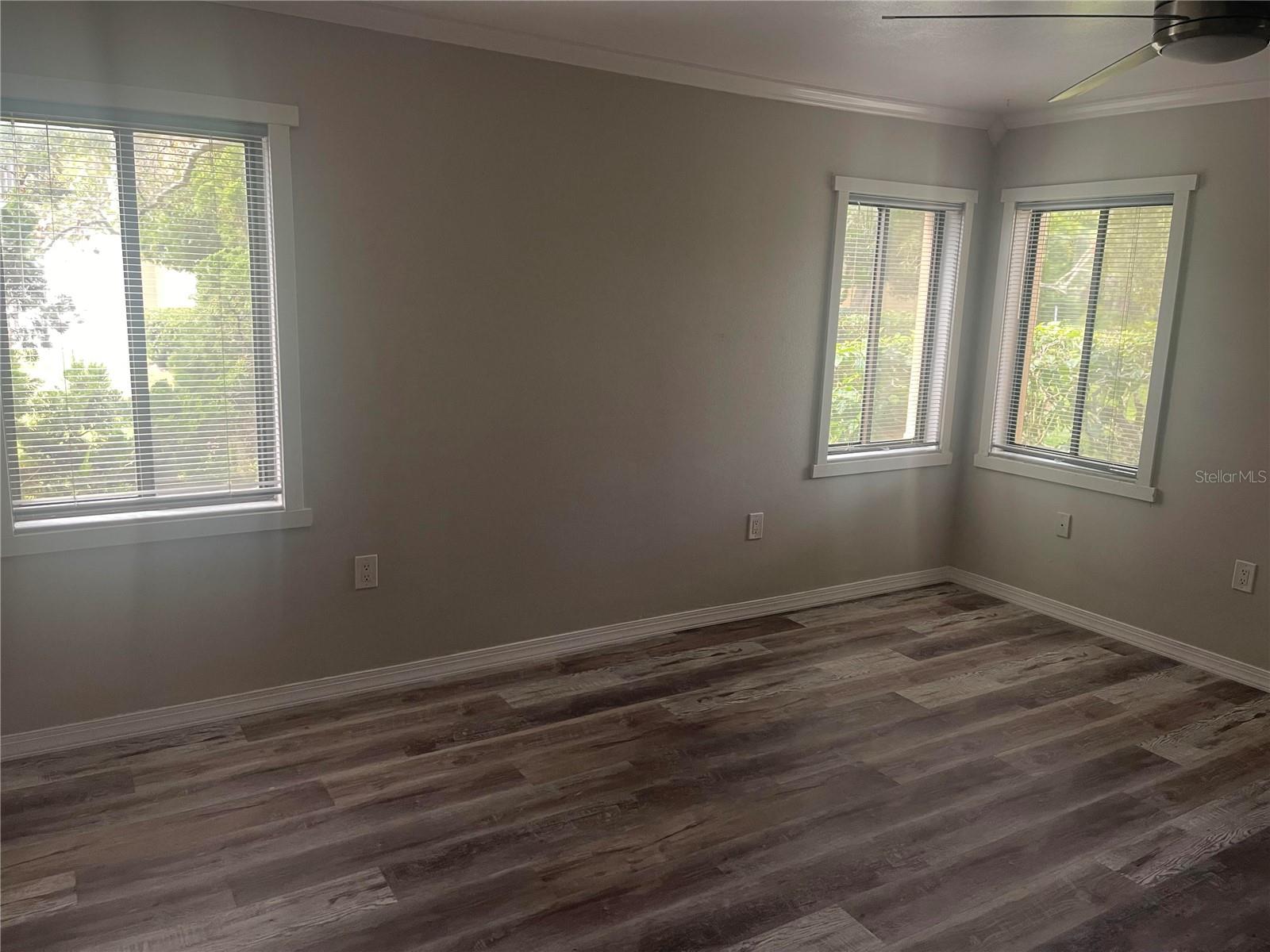 Image 26 of 48 For 2685 Sabal Springs Circle 102