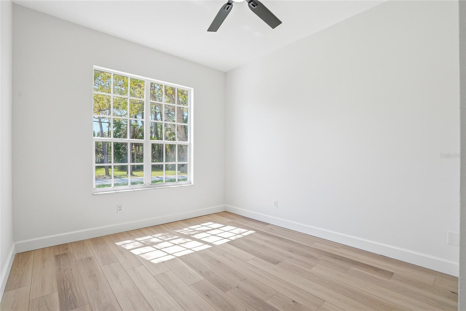 Image 31 of 57 For 13781 74th Avenue