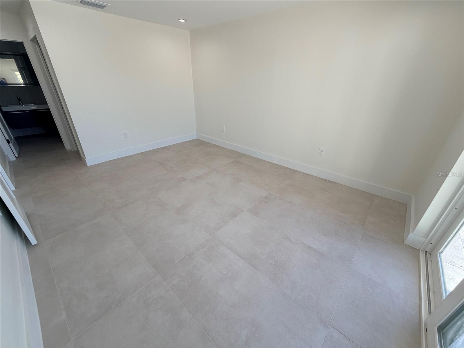 Image 10 of 21 For 3918 Doral Drive