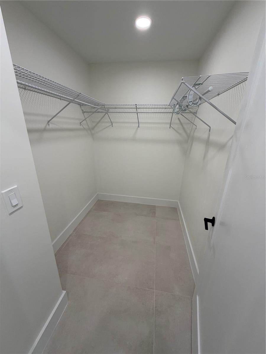 Image 11 of 21 For 3918 Doral Drive