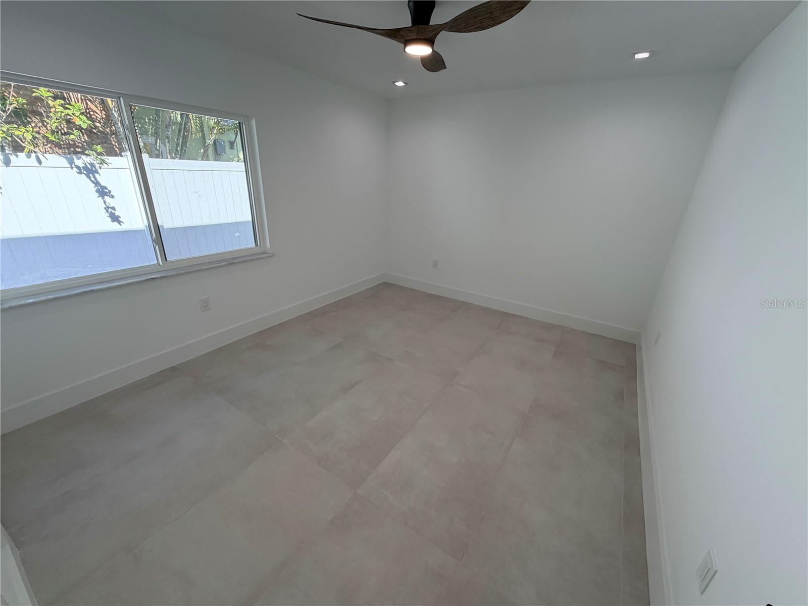 Image 16 of 21 For 3918 Doral Drive