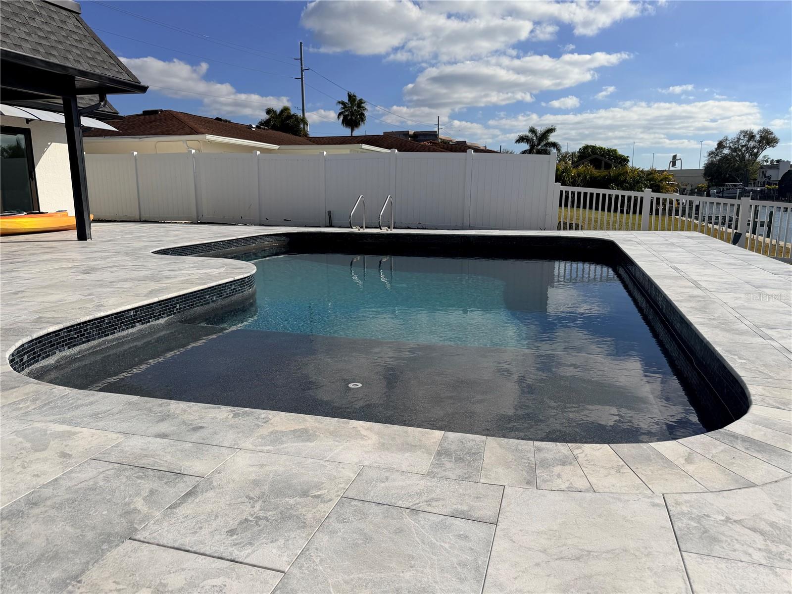 Image 19 of 21 For 3918 Doral Drive