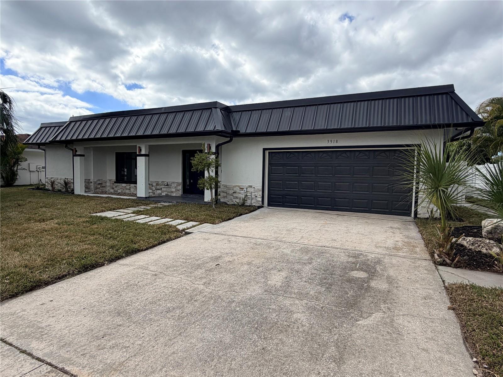 Image 2 of 21 For 3918 Doral Drive