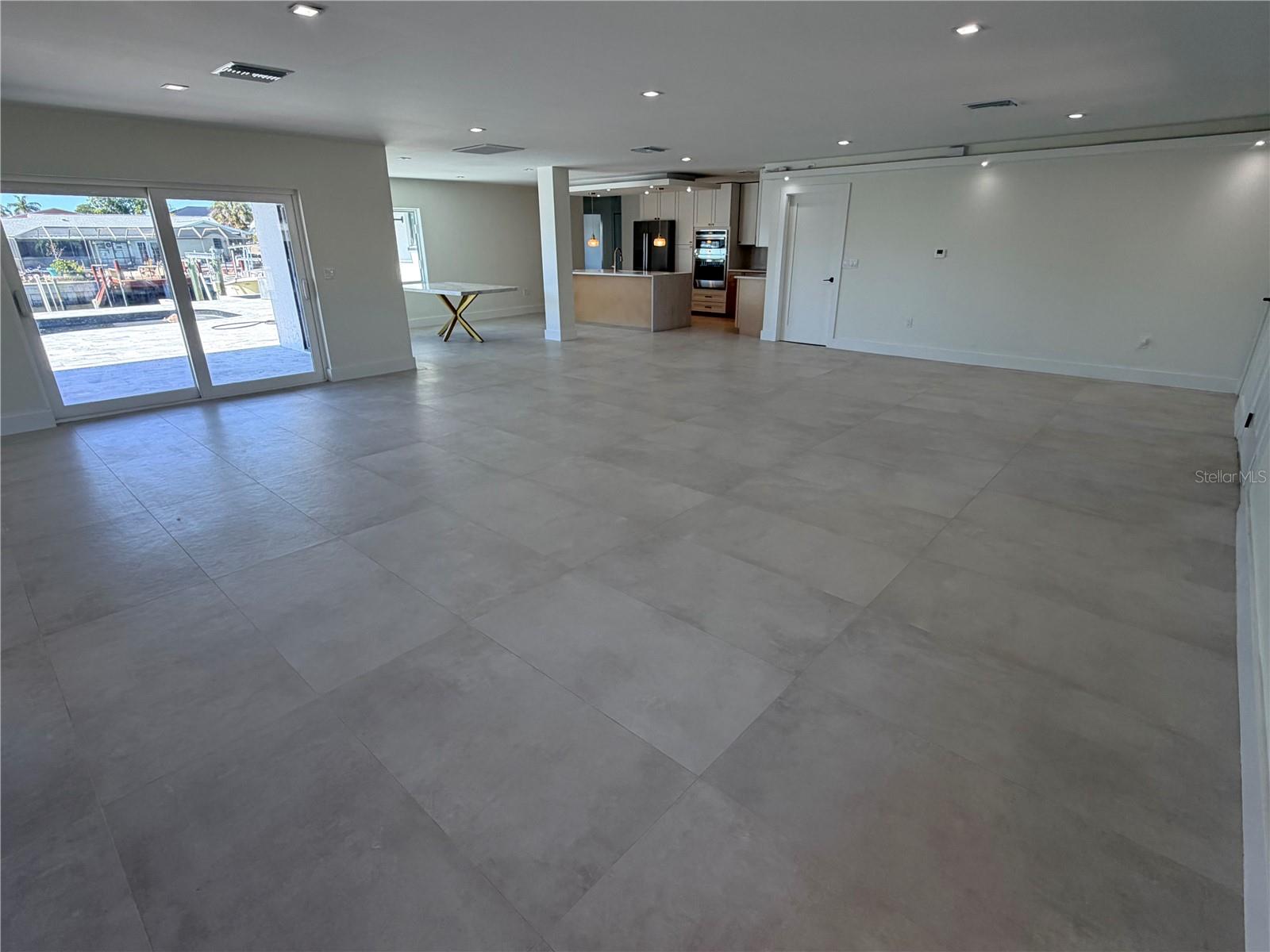 Image 7 of 21 For 3918 Doral Drive