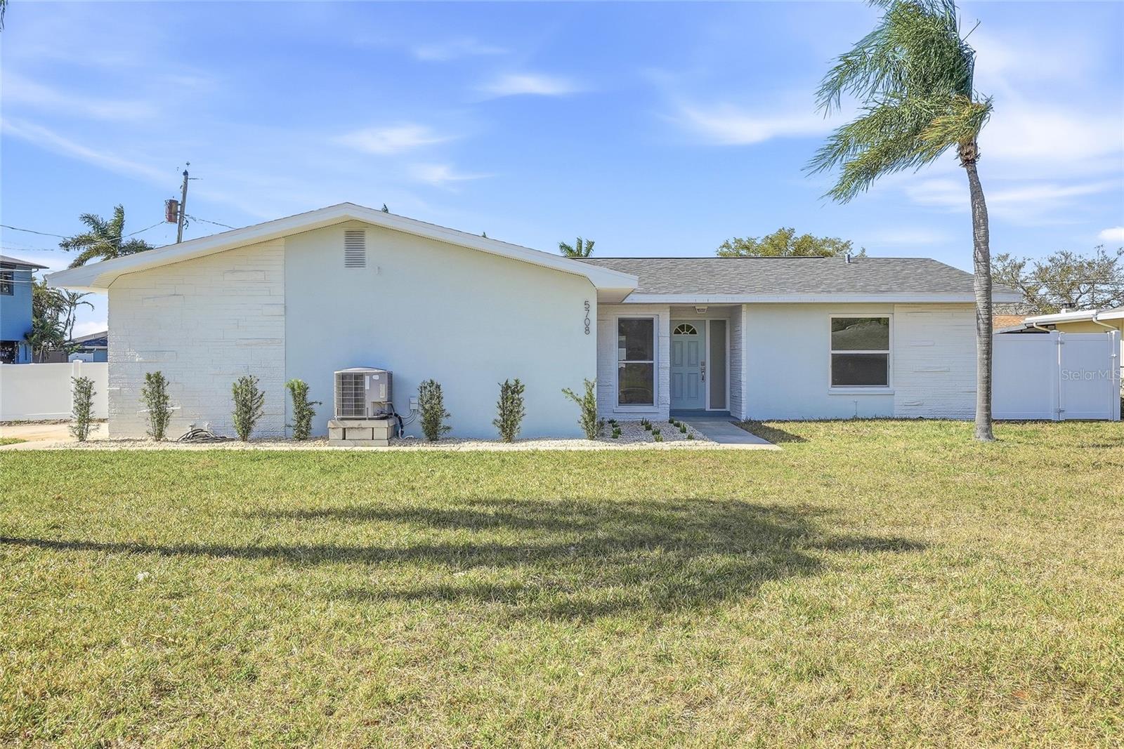 Details for 5708 Bayshore Drive, SEMINOLE, FL 33772